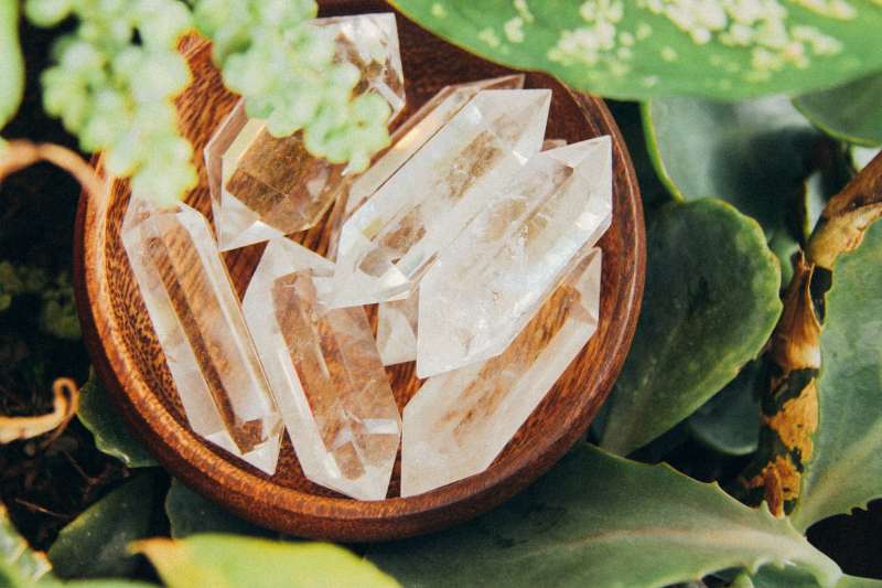 Crystal water bottles 101: Why use crystals?